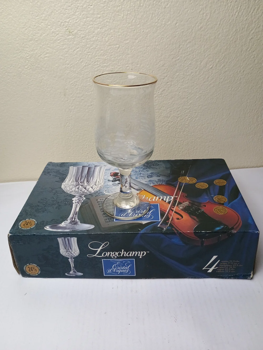 VTG Winter Scene Frosty Pines Etched Clear Wine Glasses with Gold Rim - Set of 4